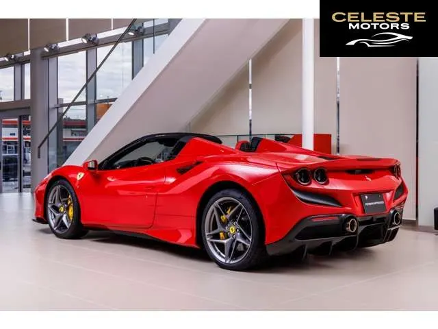 FERRARI F8 Spider 2022 — photo 7 sur 8