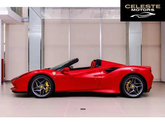 FERRARI F8 Spider 2022 — photo 8 sur 8