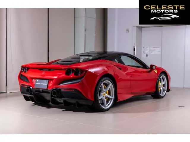 FERRARI F8 Tributo 2021 — photo 3 sur 8