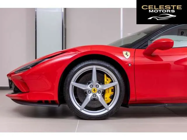 FERRARI F8 Tributo 2021 — photo 7 sur 8