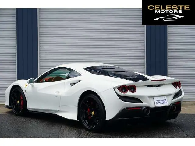 FERRARI F8 Tributo 2021 — photo 3 sur 8