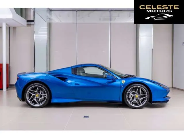 FERRARI F8 Spider 2021 — photo 3 sur 8