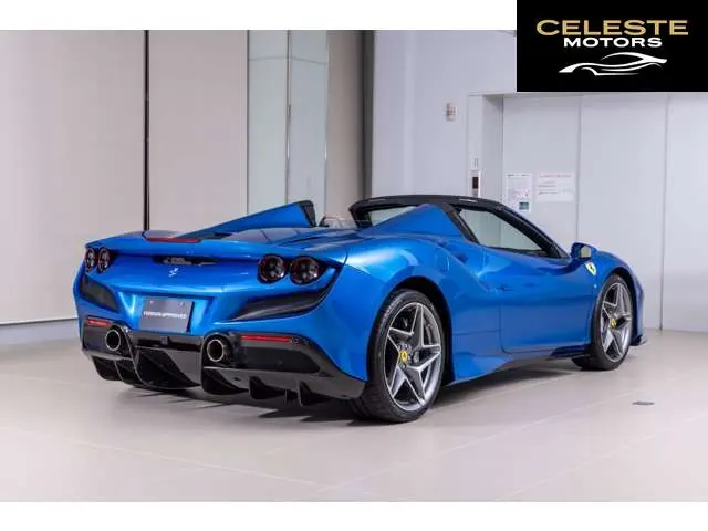 FERRARI F8 Spider 2021 — photo 5 sur 8