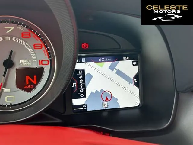 FERRARI F8 Tributo 2021 — photo 6 sur 8