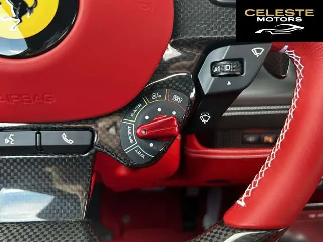 FERRARI F8 Tributo 2021 — photo 7 sur 8