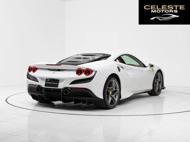 FERRARI F8 Tributo 2021 — photo 5 sur 8