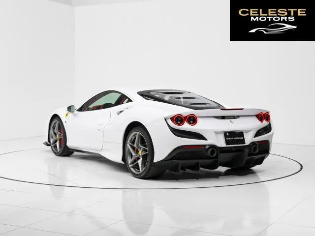 FERRARI F8 Tributo 2021 — photo 6 sur 8