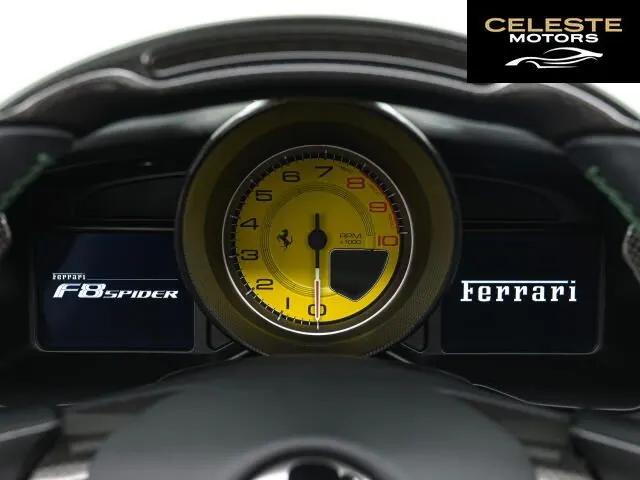 FERRARI F8 Spider 2021 — photo 8 sur 8