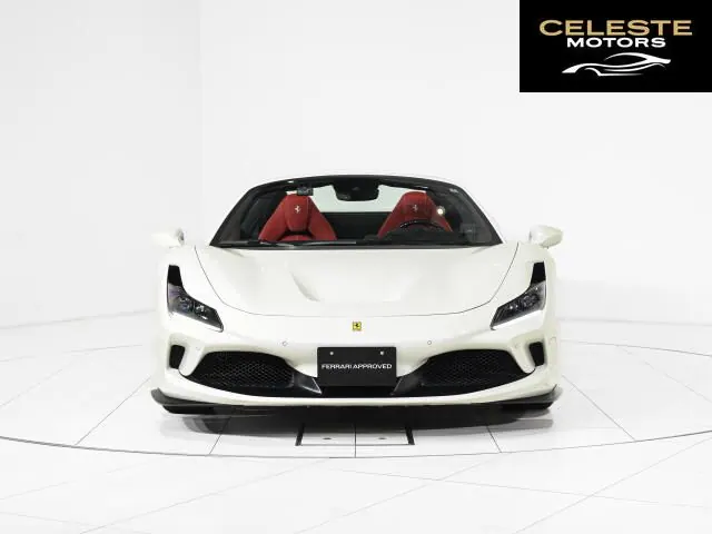 FERRARI F8 Spider 2022 — photo 1 sur 8