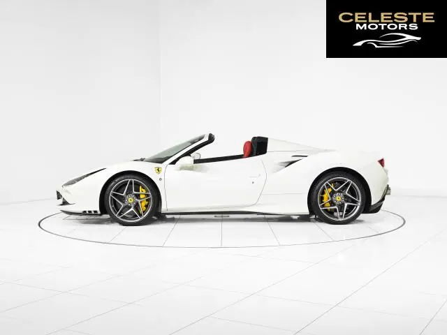 FERRARI F8 Spider 2022 — photo 4 sur 8