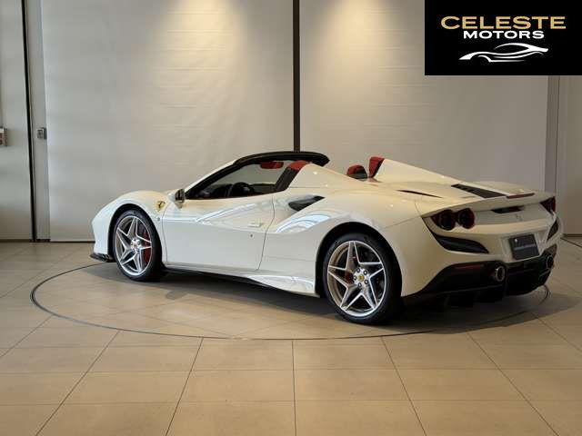 FERRARI F8 Spider 2022 — photo 3 sur 8