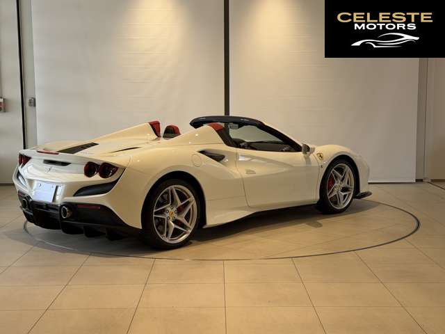 FERRARI F8 Spider 2022 — photo 5 sur 8