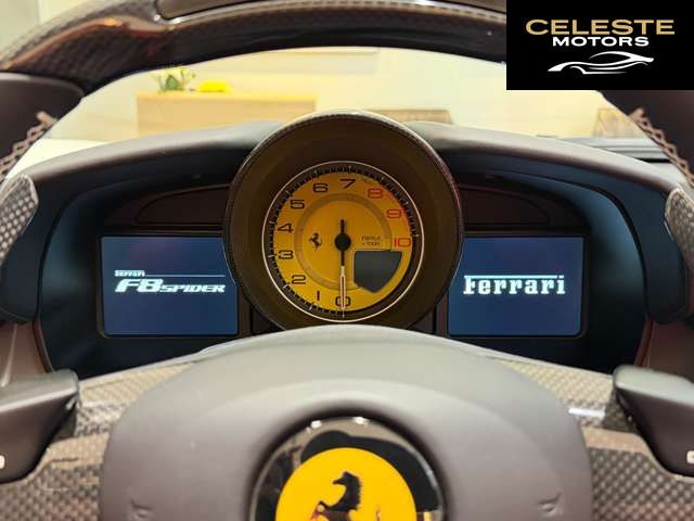 FERRARI F8 Spider 2022 — photo 8 sur 8