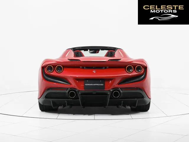 FERRARI F8 Spider 2021 — photo 2 sur 8