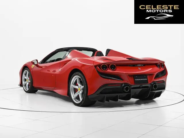 FERRARI F8 Spider 2021 — photo 3 sur 8