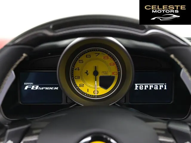 FERRARI F8 Spider 2021 — photo 8 sur 8