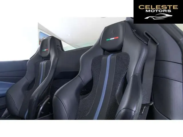 FERRARI F8 Spider 2021 — photo 8 sur 8