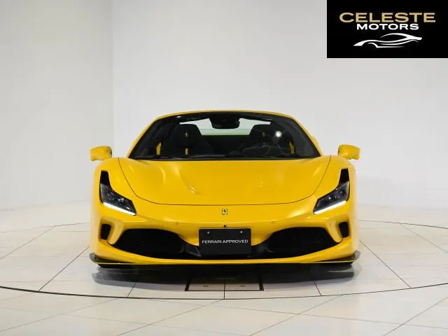 FERRARI F8 Spider 2022 — photo 1 sur 8