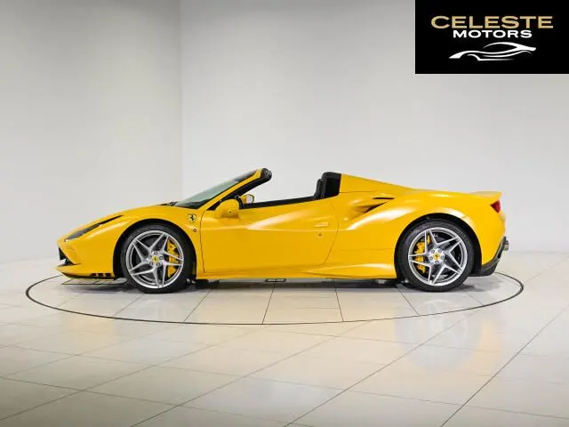 FERRARI F8 Spider 2022 — photo 3 sur 8