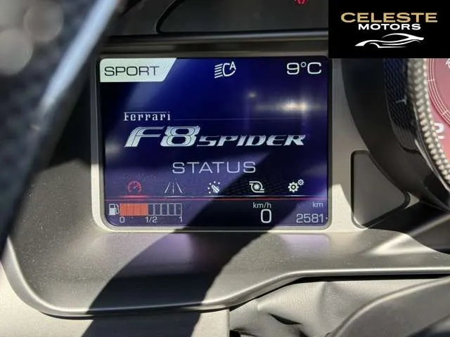 FERRARI F8 Spider 2022 — photo 4 sur 8