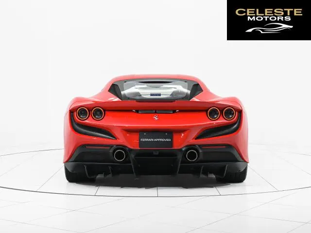 FERRARI F8 Tributo 2021 — photo 2 sur 8