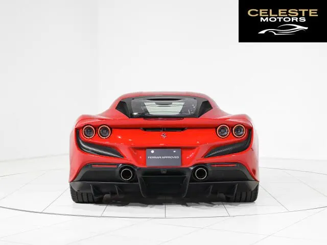 FERRARI F8 Tributo 2021 — photo 5 sur 8