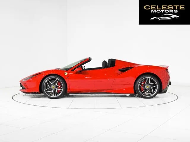 FERRARI F8 Spider 2023 — photo 4 sur 8