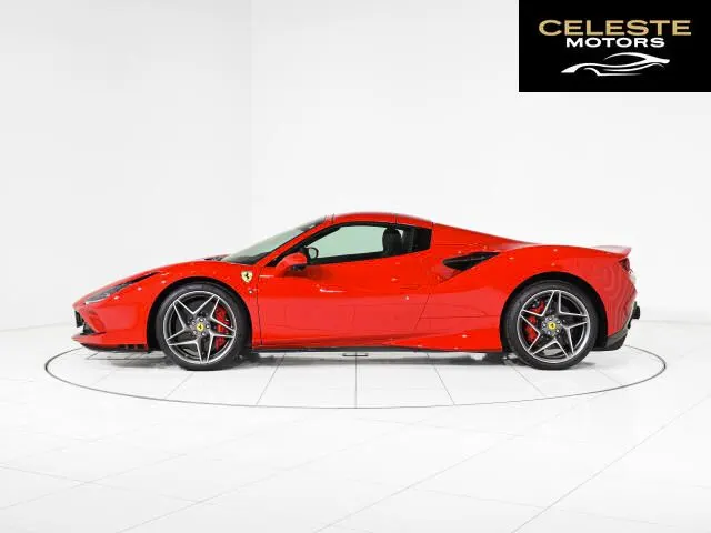 FERRARI F8 Spider 2023 — photo 5 sur 8