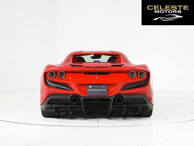 FERRARI F8 Spider 2023 — photo 8 sur 8