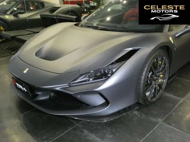 FERRARI F8 Spider 2022 — photo 5 sur 8