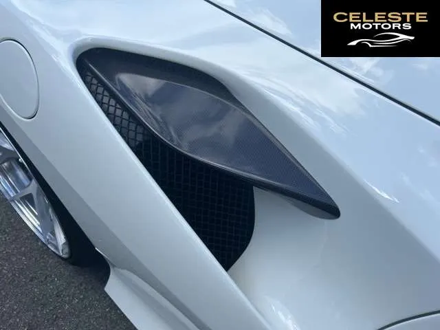 FERRARI F8 Spider 2022 — photo 4 sur 8