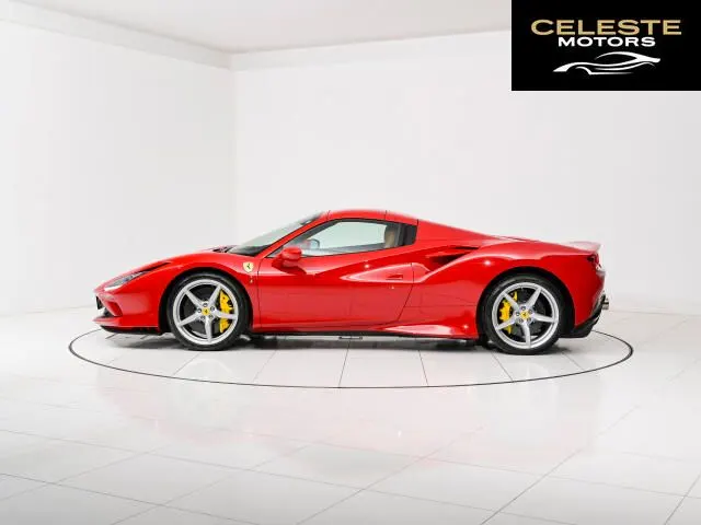 FERRARI F8 Spider 2022 — photo 8 sur 8