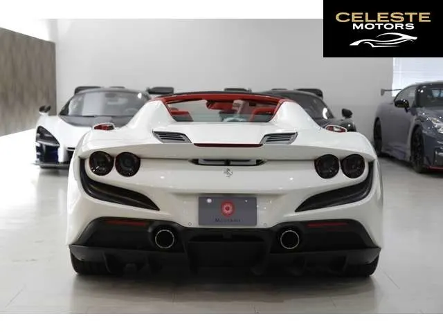 FERRARI F8 Spider 2022 — photo 3 sur 8