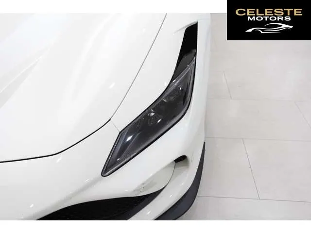 FERRARI F8 Spider 2022 — photo 5 sur 8