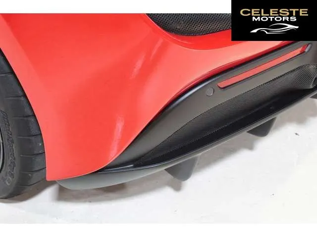 FERRARI F8 Spider 2022 — photo 5 sur 8