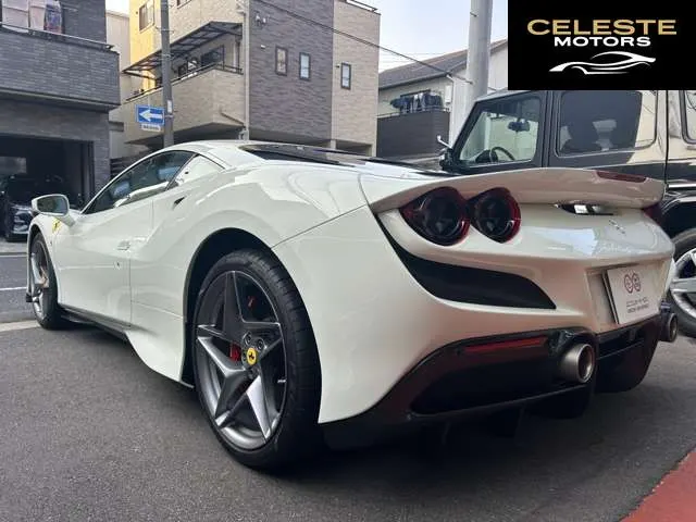 FERRARI F8 Tributo 2021 — photo 3 sur 8