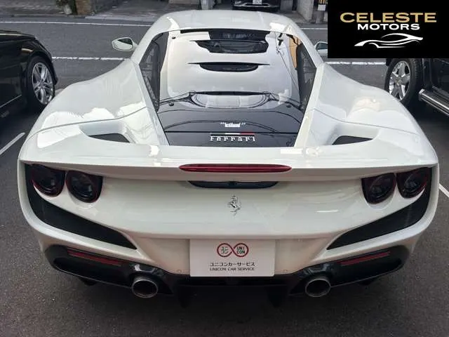 FERRARI F8 Tributo 2021 — photo 5 sur 8