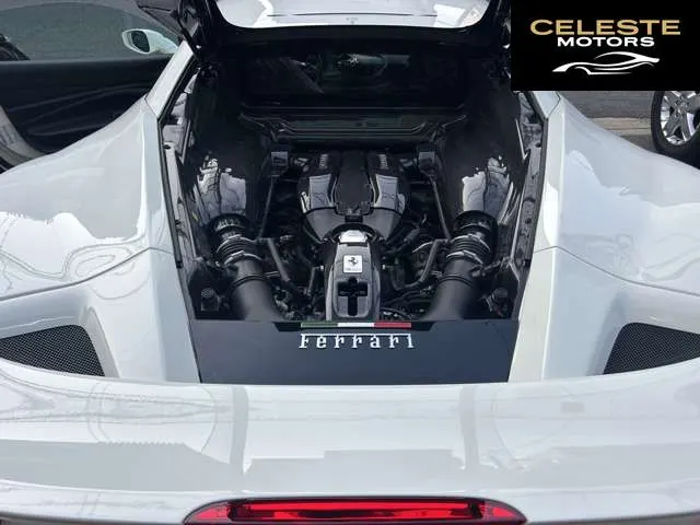FERRARI F8 Tributo 2021 — photo 6 sur 8
