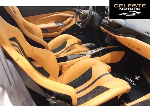 FERRARI F8 Tributo 2022 — photo 6 sur 8