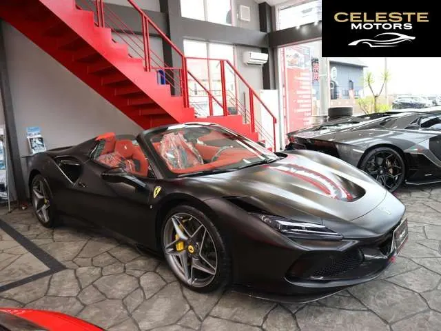 FERRARI F8 Spider 2022 — photo 1 sur 8