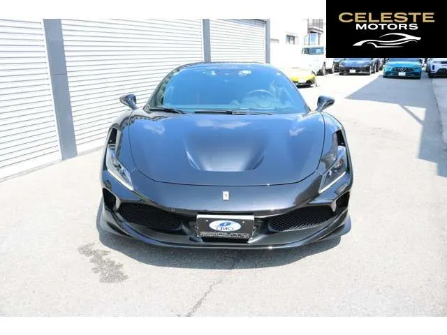 FERRARI F8 Tributo 2021 — photo 3 sur 8