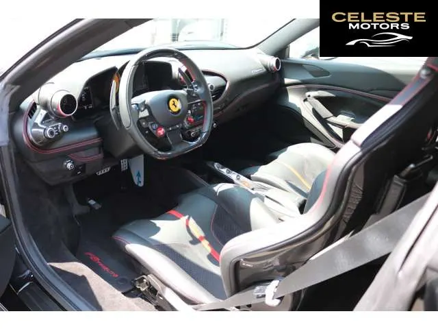 FERRARI F8 Tributo 2021 — photo 5 sur 8