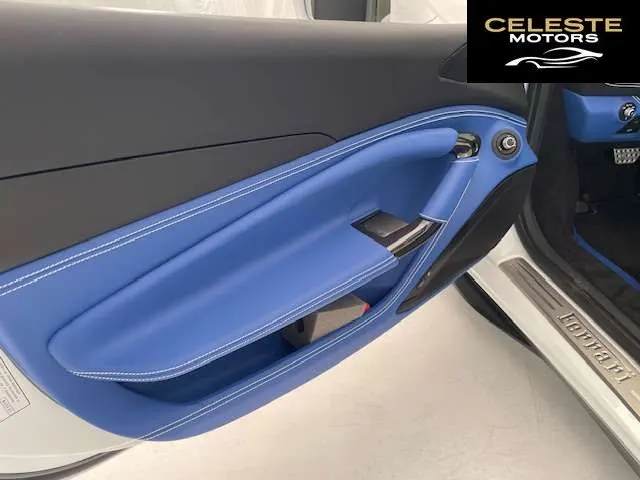 FERRARI F8 Spider 2021 — photo 6 sur 8