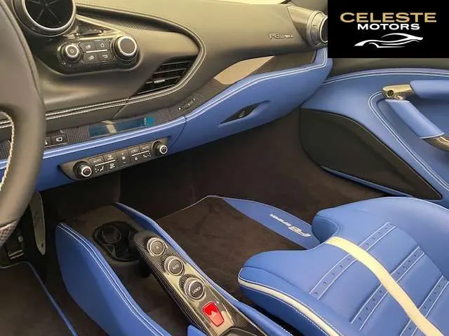 FERRARI F8 Spider 2021 — photo 7 sur 8