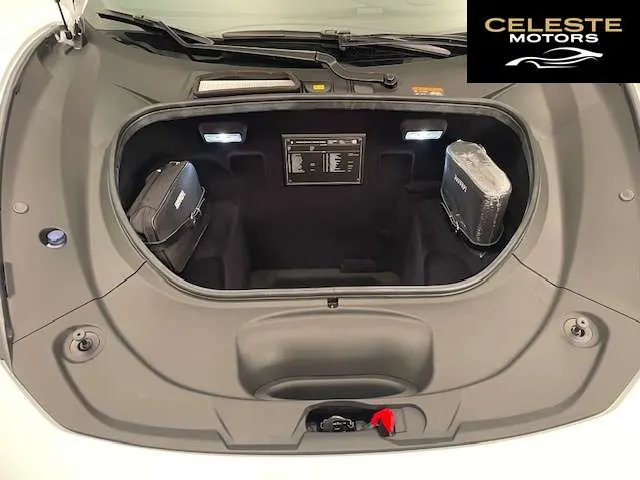 FERRARI F8 Spider 2021 — photo 8 sur 8
