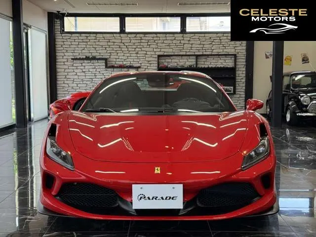FERRARI F8 Spider 2022 — photo 1 sur 8