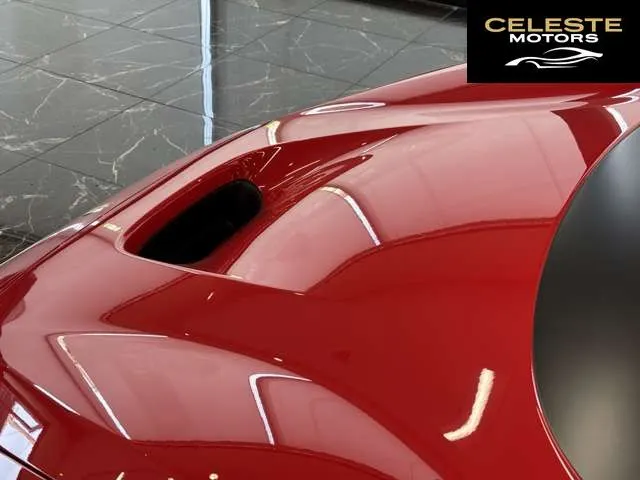 FERRARI F8 Spider 2022 — photo 7 sur 8