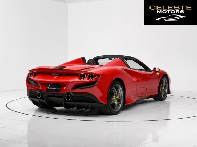 FERRARI F8 Spider 2022 — photo 5 sur 8
