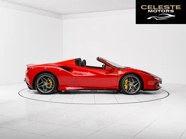 FERRARI F8 Spider 2022 — photo 7 sur 8