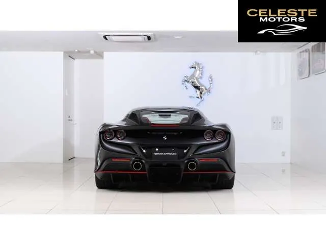 FERRARI F8 Tributo 2020 — photo 1 sur 8